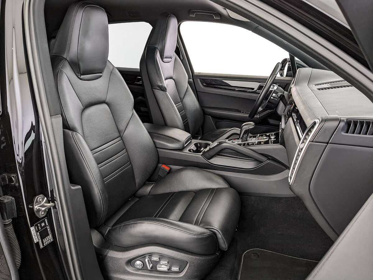 Porsche Cayenne с пробегом — 2018 год. Фото: #23