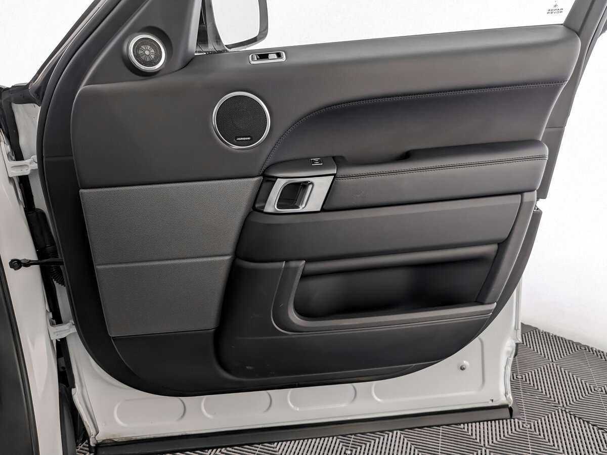 Land Rover Range Rover Sport с пробегом — 2020 год. Фото: #19