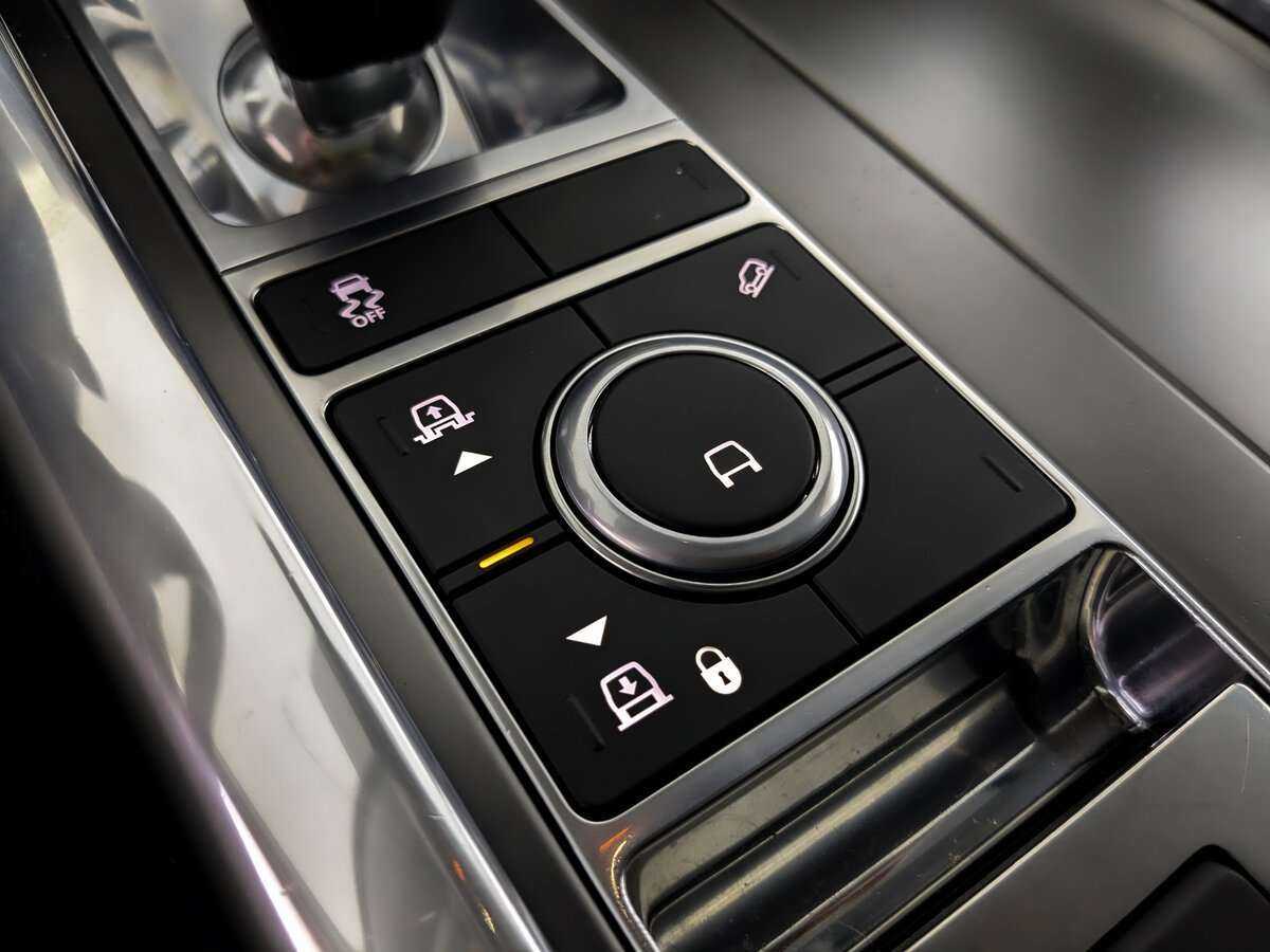 Land Rover Range Rover Sport с пробегом — 2020 год. Фото: #20