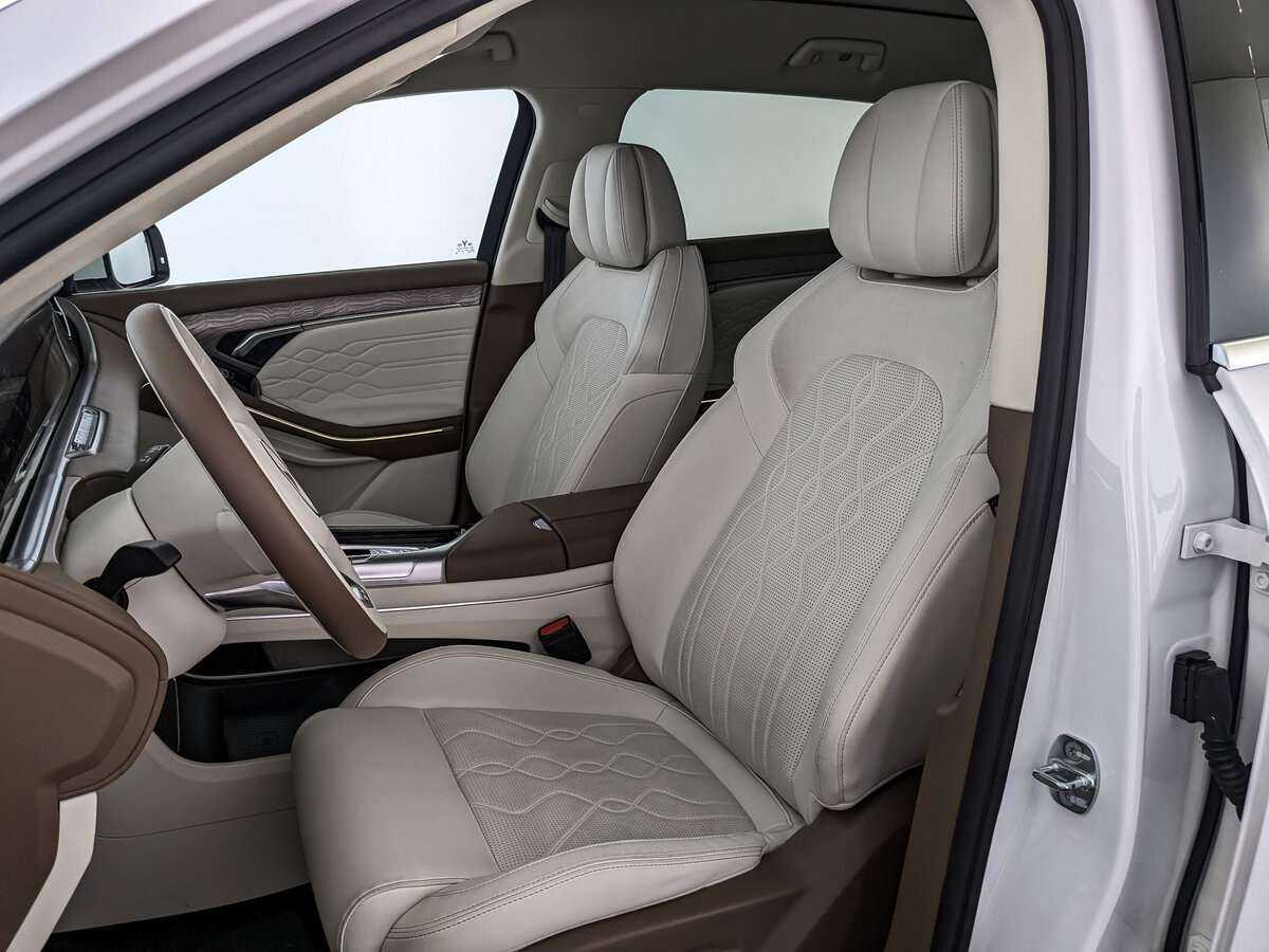 Voyah Free с пробегом — 2023 год. Фото: #14