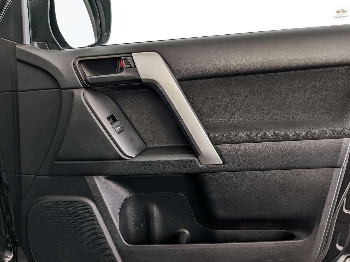 Toyota Land Cruiser Prado с пробегом — 2020 год. Фото: #21