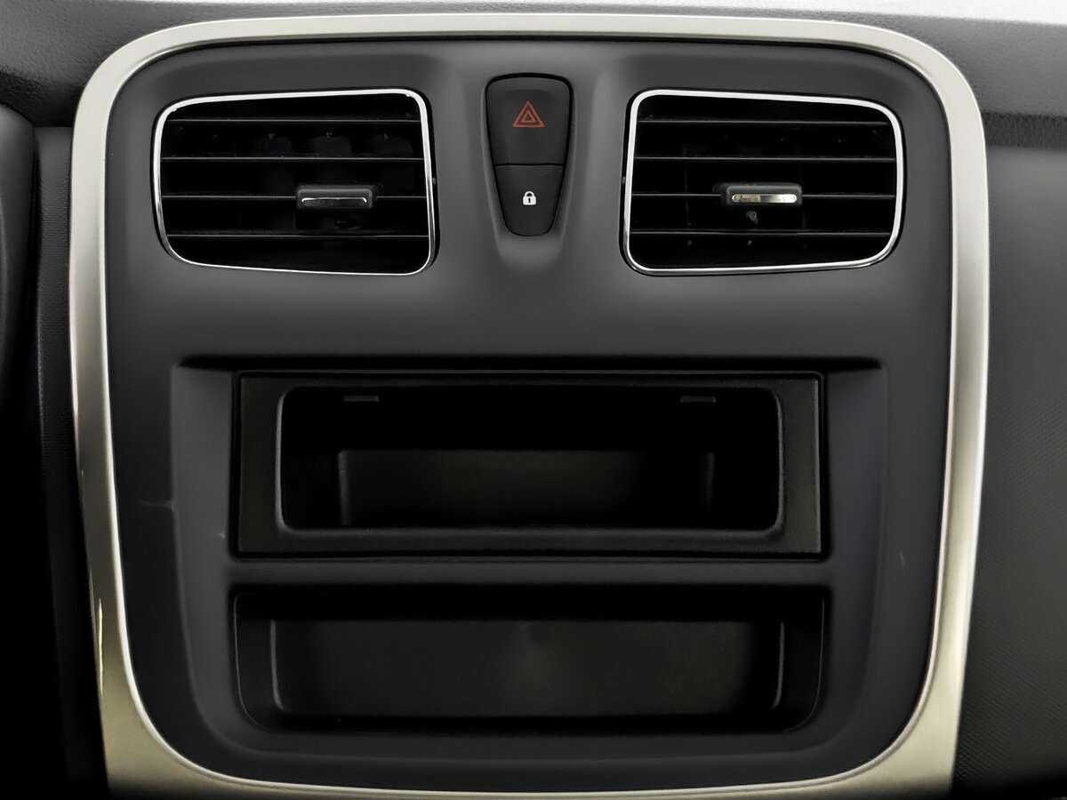 Renault Sandero с пробегом — 2021 год. Фото: #14