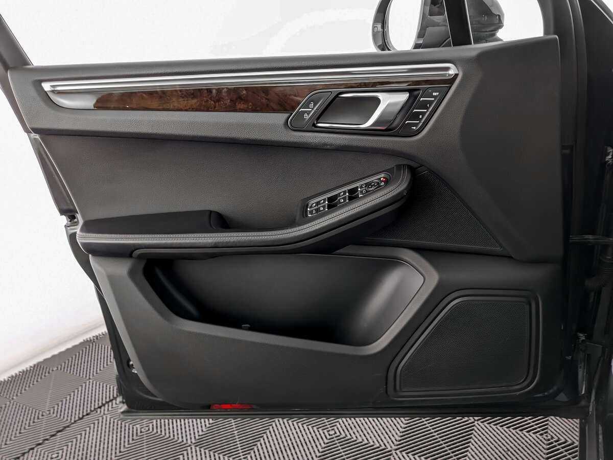 Porsche Macan с пробегом — 2019 год. Фото: #13