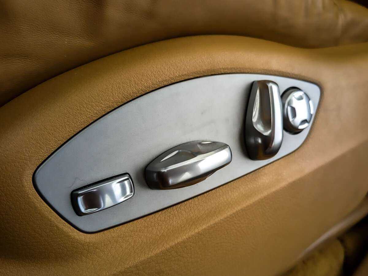 Porsche Cayenne с пробегом — 2014 год. Фото: #18