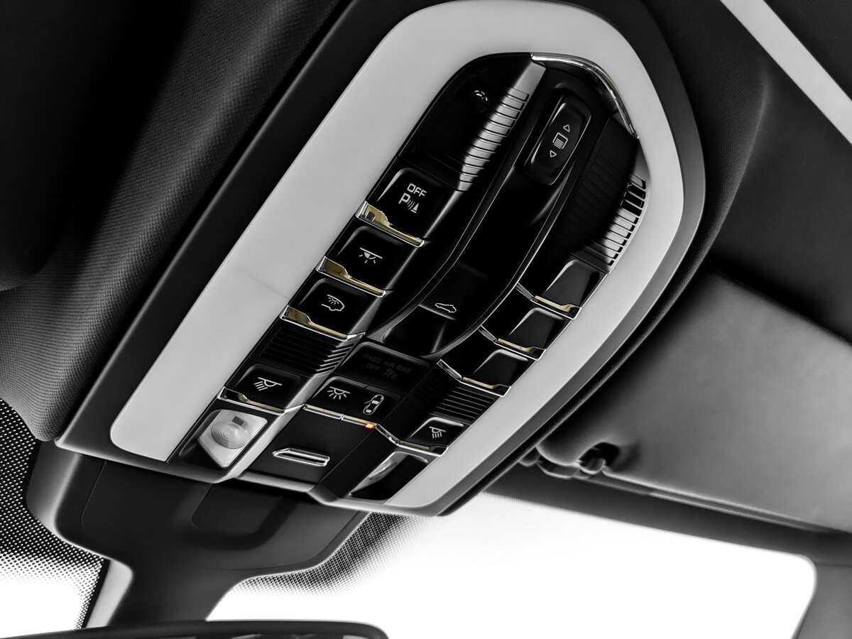 Porsche Cayenne с пробегом — 2014 год. Фото: #27