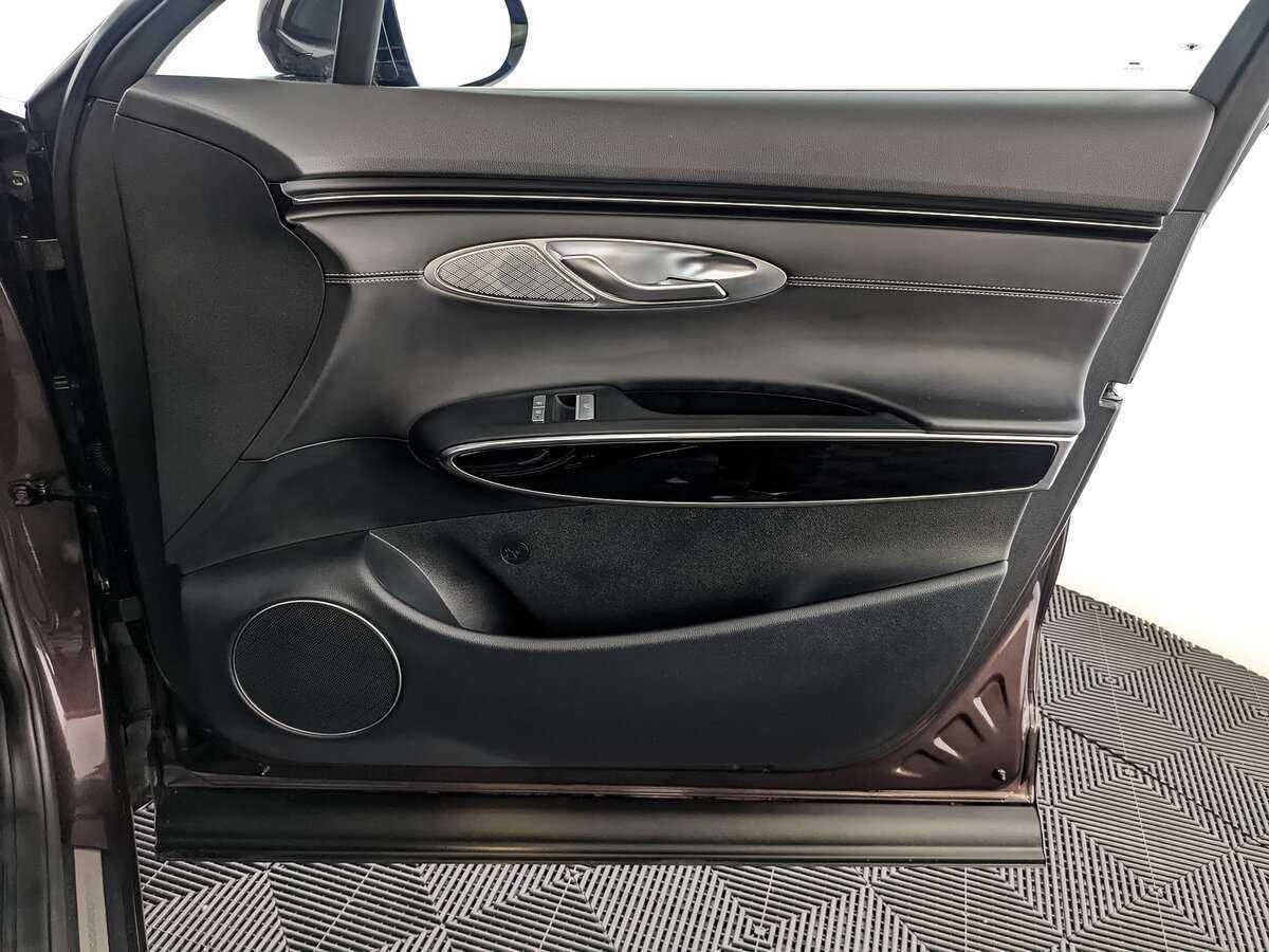 Genesis GV70 с пробегом — 2021 год. Фото: #19