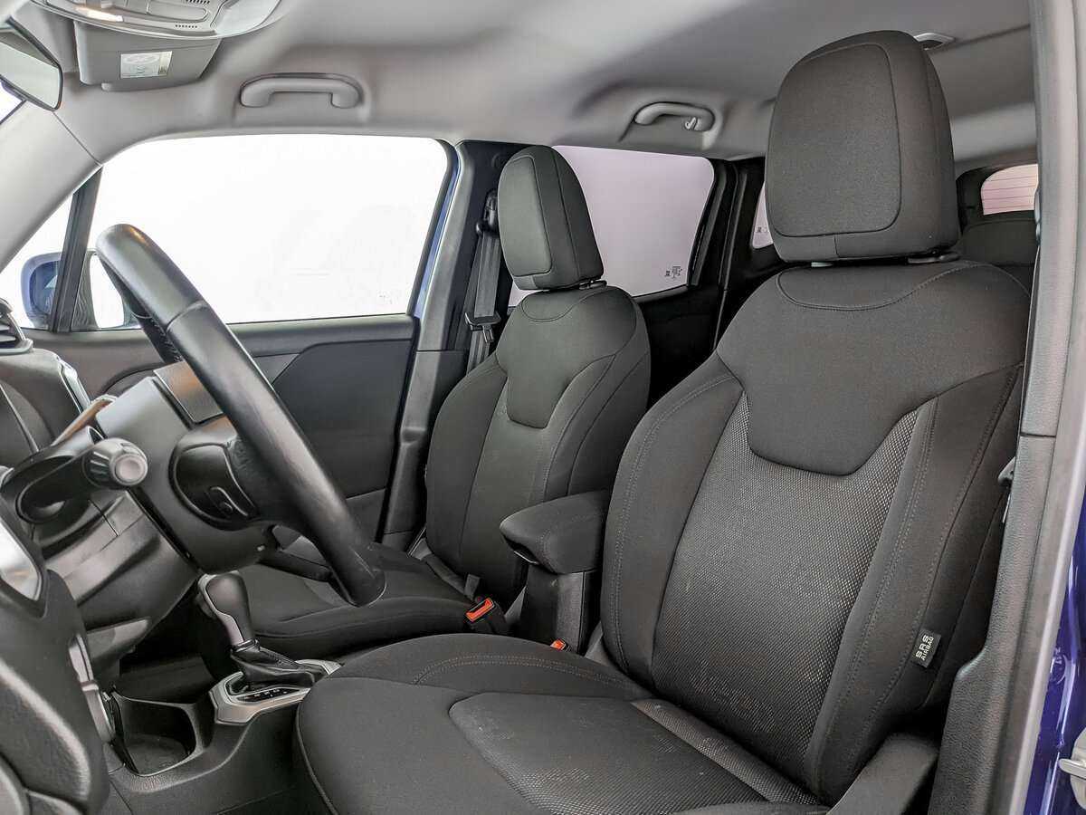 Jeep Renegade с пробегом — 2017 год. Фото: #15