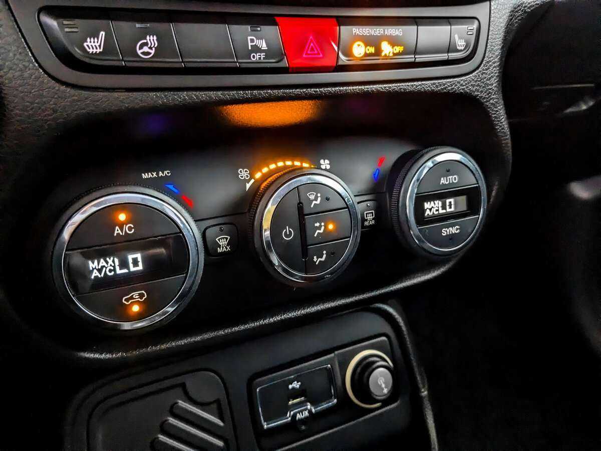 Jeep Renegade с пробегом — 2017 год. Фото: #20