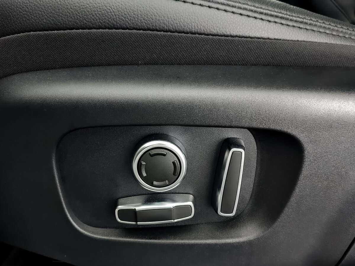 Land Rover Discovery Sport с пробегом — 2022 год. Фото: #15