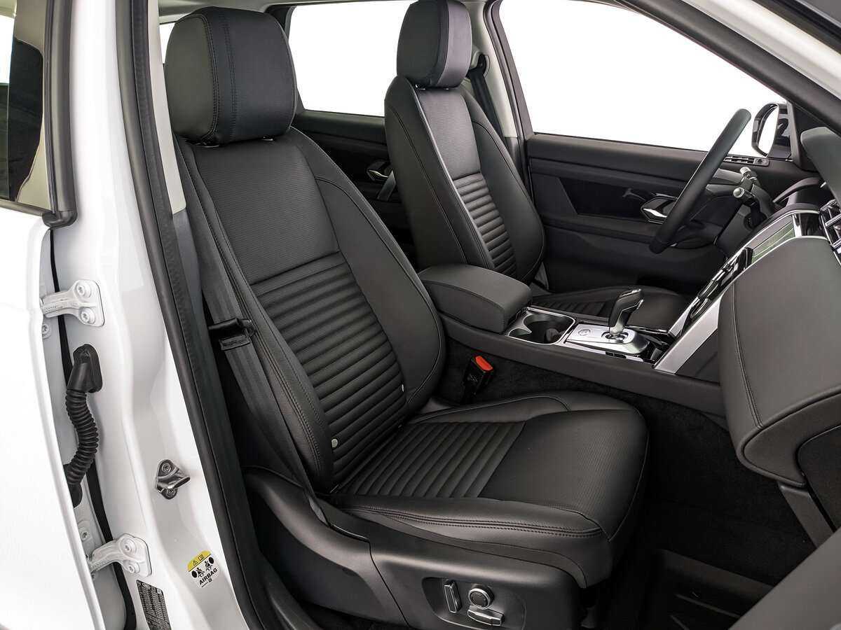 Land Rover Discovery Sport с пробегом — 2022 год. Фото: #18