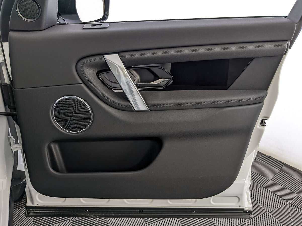 Land Rover Discovery Sport с пробегом — 2022 год. Фото: #19