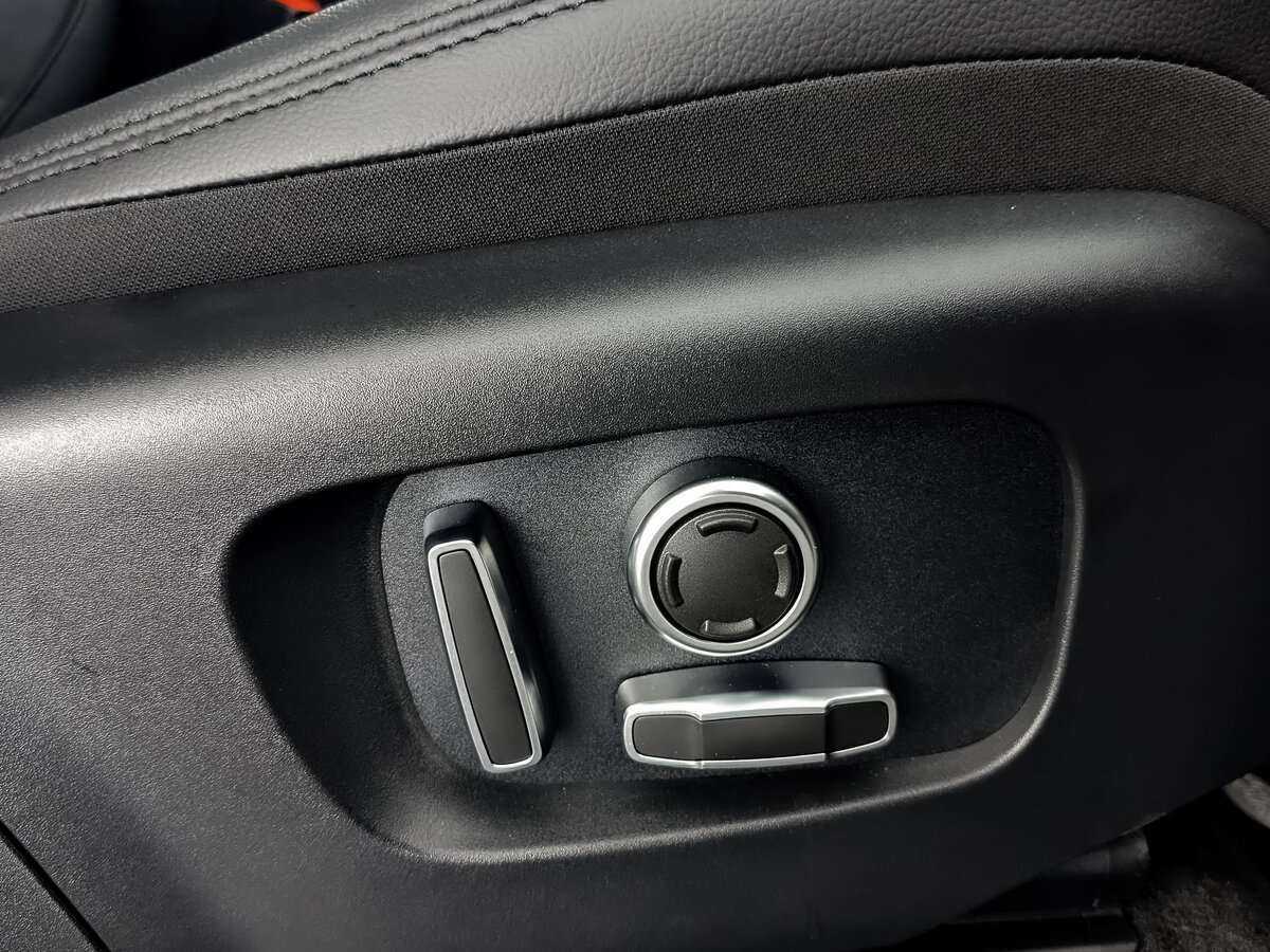 Land Rover Discovery Sport с пробегом — 2022 год. Фото: #20