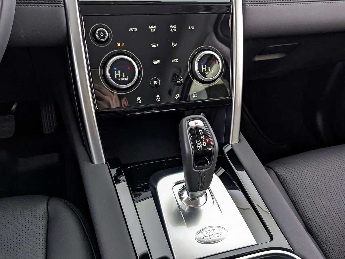 Land Rover Discovery Sport с пробегом — 2022 год. Фото: #22