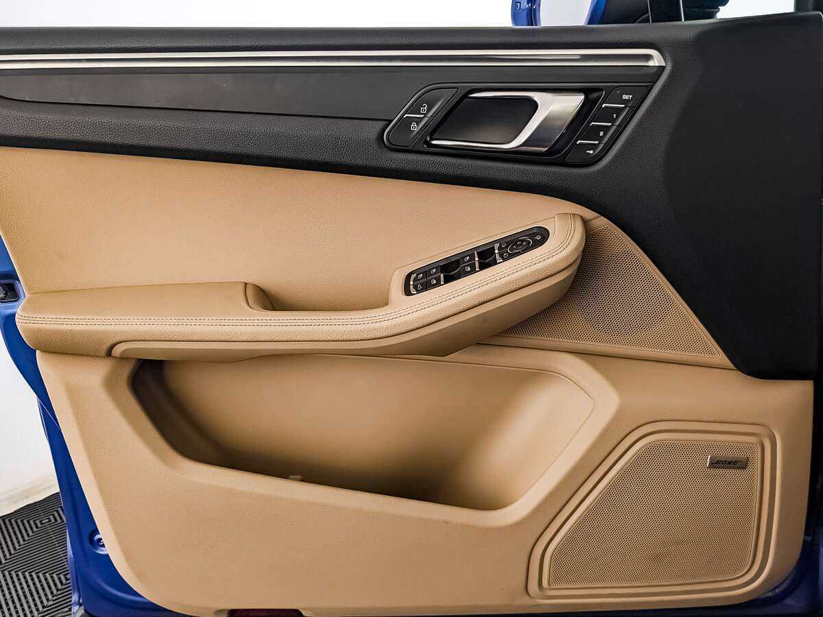 Porsche Macan с пробегом — 2020 год. Фото: #12