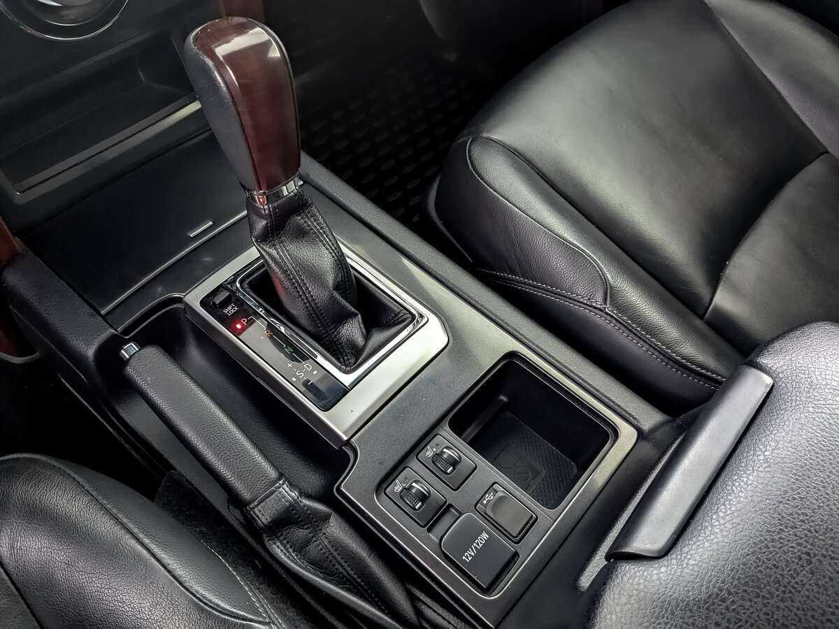 Toyota Land Cruiser Prado с пробегом — 2016 год. Фото: #21