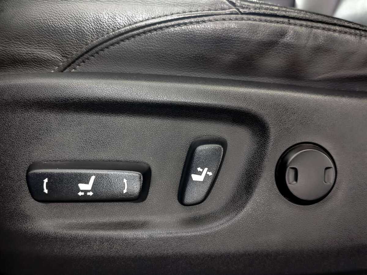 Toyota Land Cruiser Prado с пробегом — 2016 год. Фото: #22