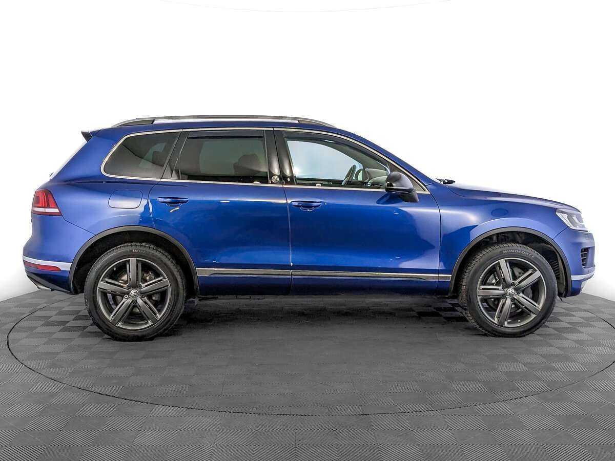 Volkswagen Touareg с пробегом — 2017 год. Фото: #3