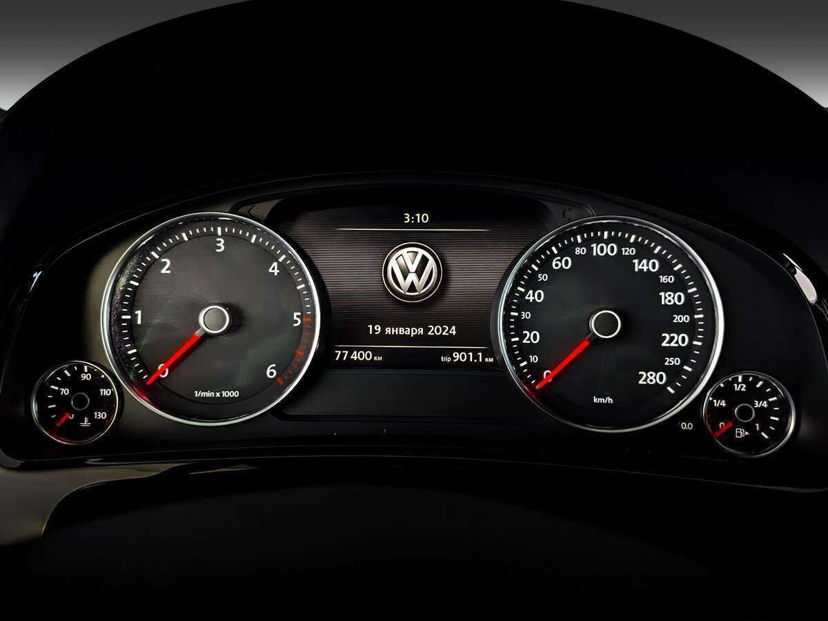 Volkswagen Touareg с пробегом — 2017 год. Фото: #10