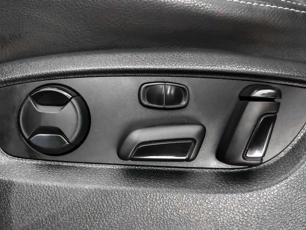 Volkswagen Touareg с пробегом — 2017 год. Фото: #15