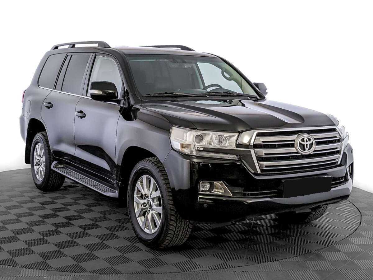 Toyota Land Cruiser с пробегом — 2019 год. Фото: #2
