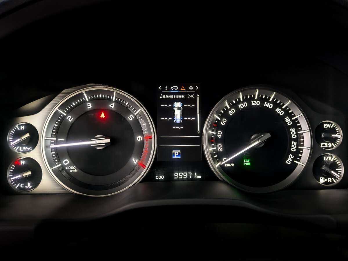 Toyota Land Cruiser с пробегом — 2019 год. Фото: #10