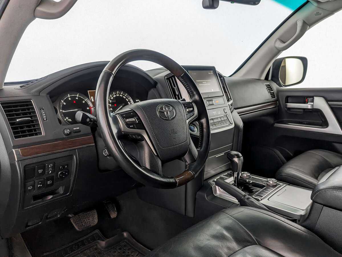 Toyota Land Cruiser с пробегом — 2019 год. Фото: #13