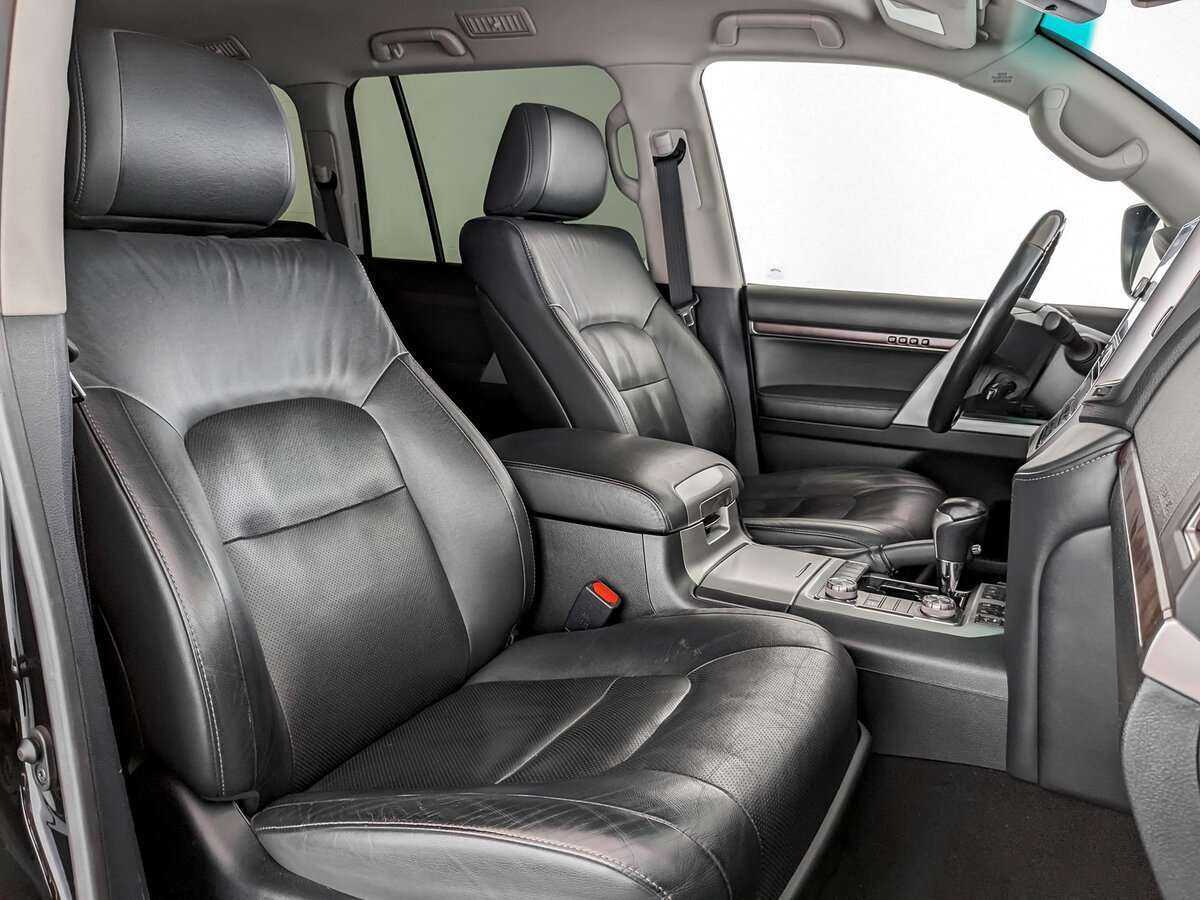 Toyota Land Cruiser с пробегом — 2019 год. Фото: #19