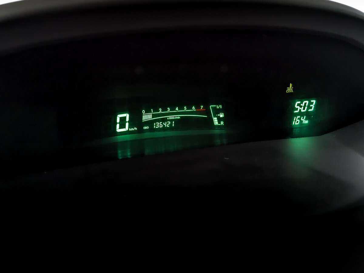 Toyota Yaris с пробегом — 2007 год. Фото: #10