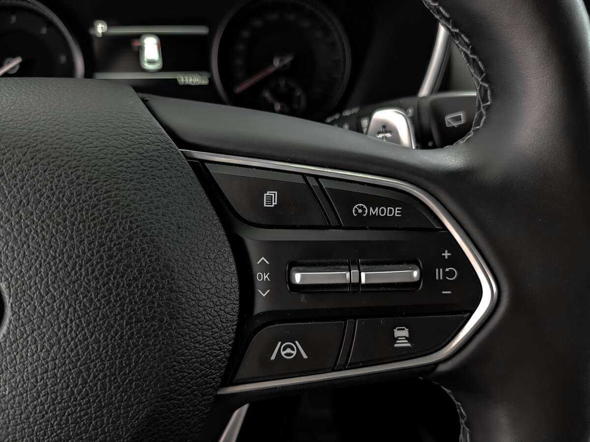 Hyundai Santa Fe с пробегом — 2022 год. Фото: #23