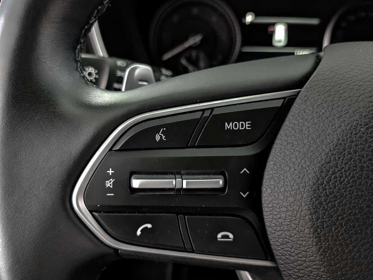 Hyundai Santa Fe с пробегом — 2022 год. Фото: #24