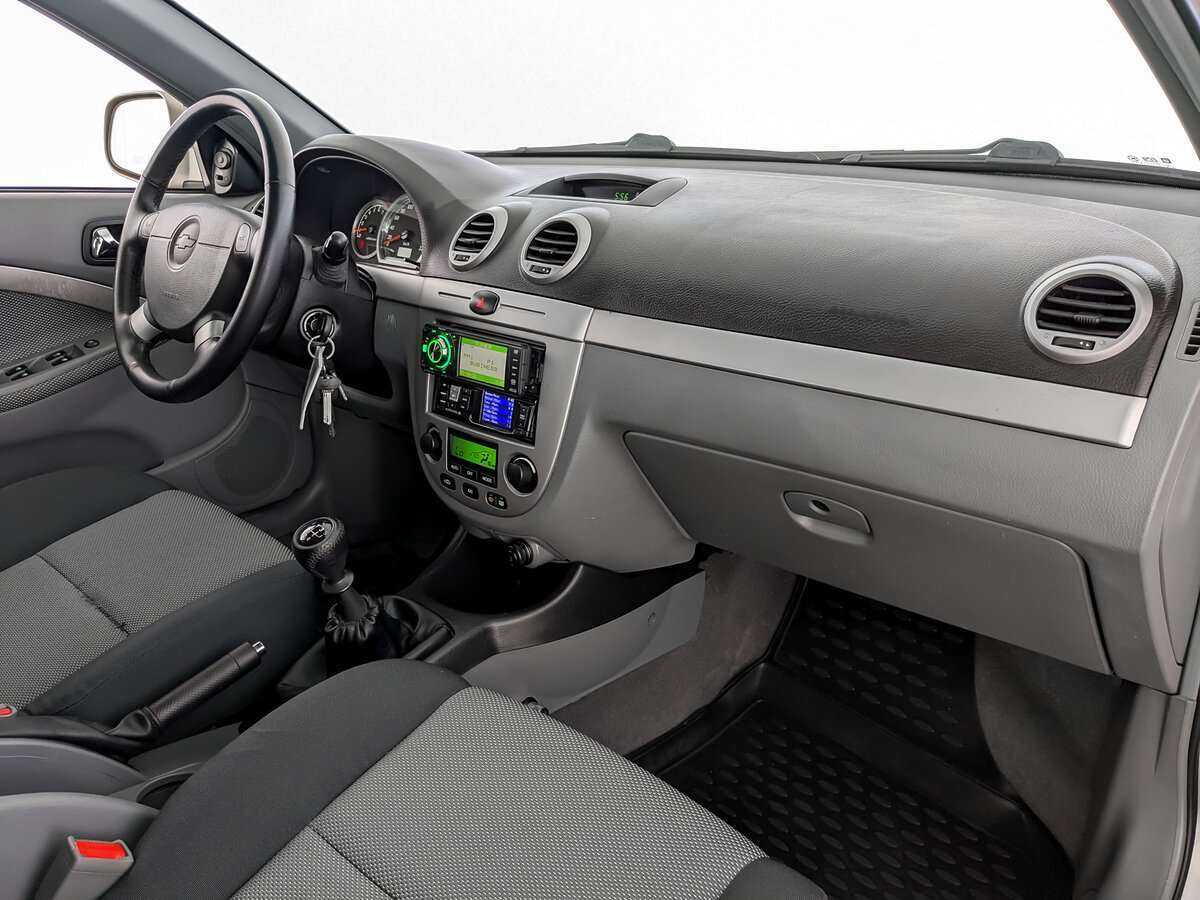 Chevrolet Lacetti с пробегом — 2011 год. Фото: #8