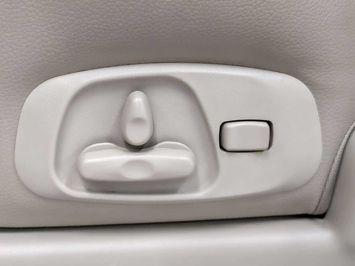 Mitsubishi Pajero с пробегом — 2019 год. Фото: #16