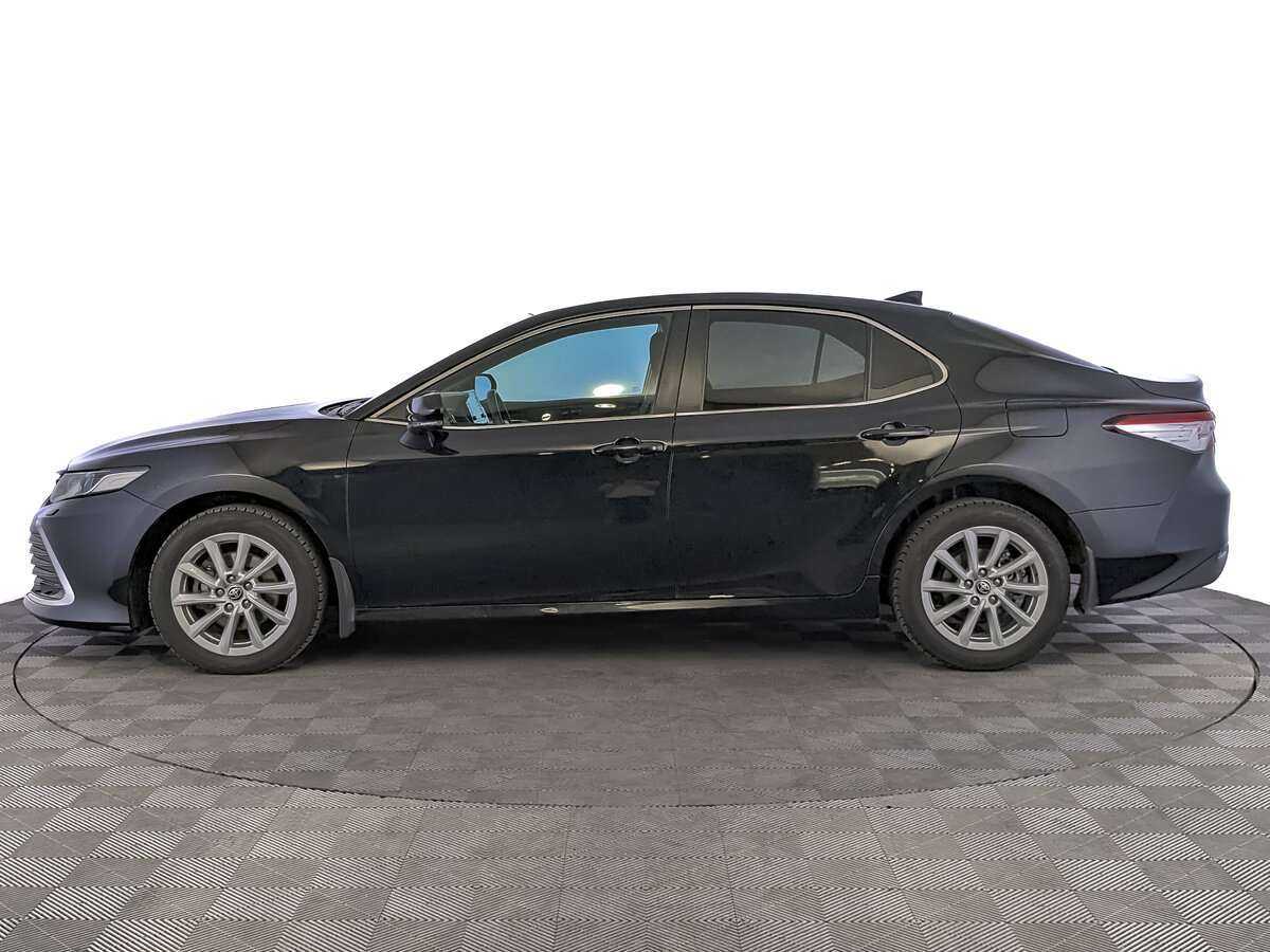 Toyota Camry с пробегом — 2021 год. Фото: #7