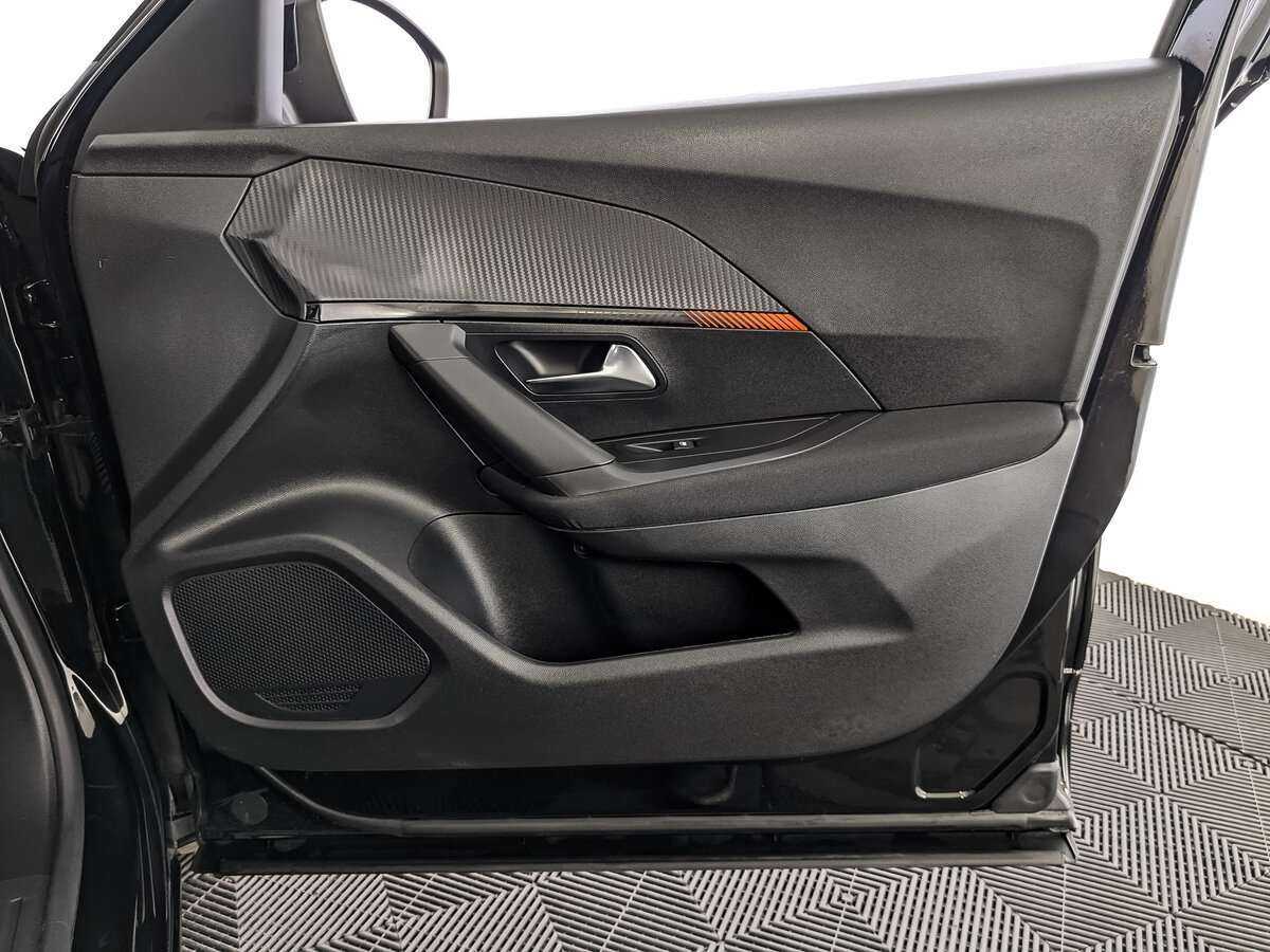 Peugeot 2008 с пробегом — 2021 год. Фото: #20