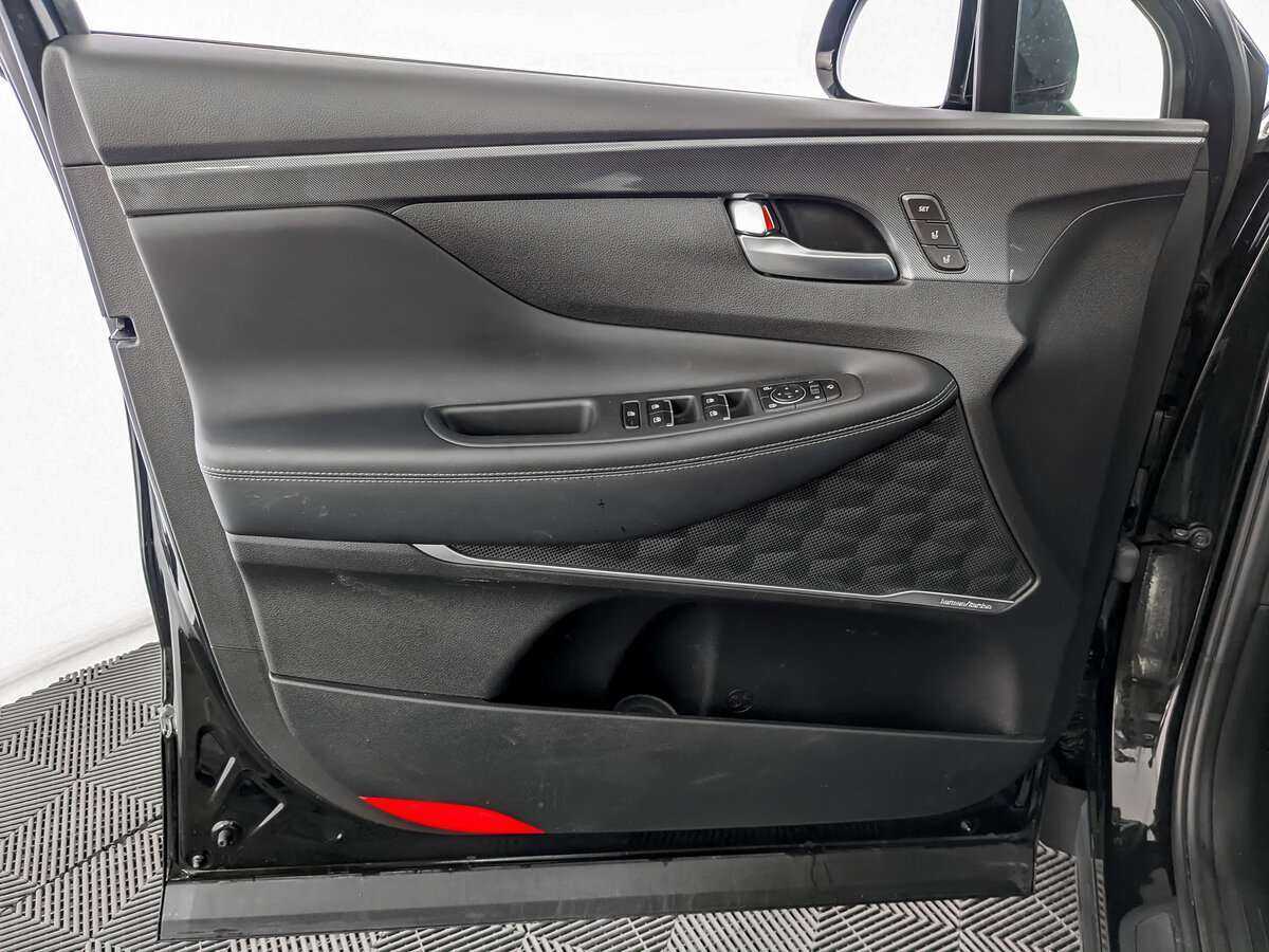 Hyundai Santa Fe с пробегом — 2021 год. Фото: #14
