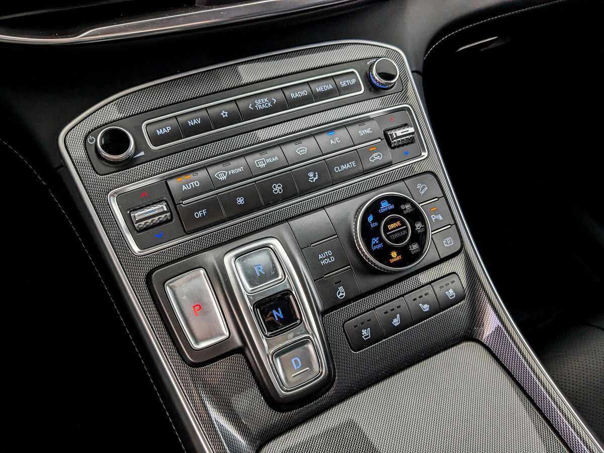 Hyundai Santa Fe с пробегом — 2021 год. Фото: #21