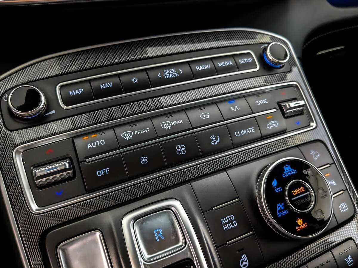 Hyundai Santa Fe с пробегом — 2021 год. Фото: #22