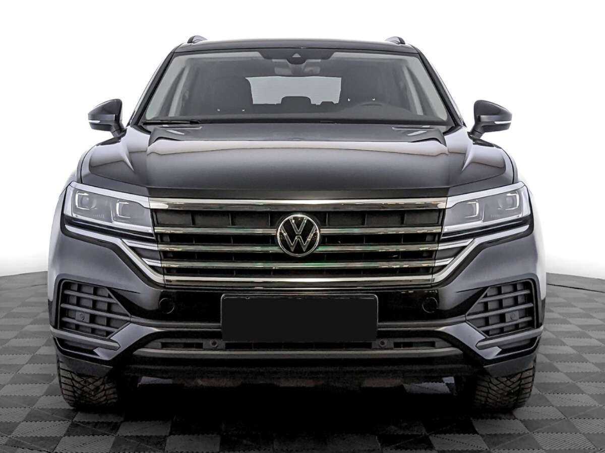 Volkswagen Touareg с пробегом — 2021 год. Фото: #1
