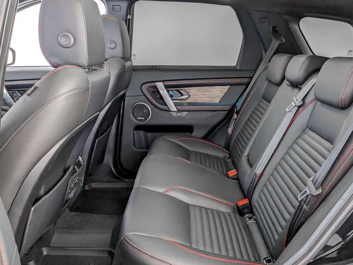 Land Rover Discovery Sport с пробегом — 2022 год. Фото: #8