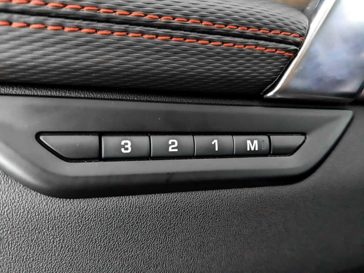 Land Rover Discovery Sport с пробегом — 2022 год. Фото: #16