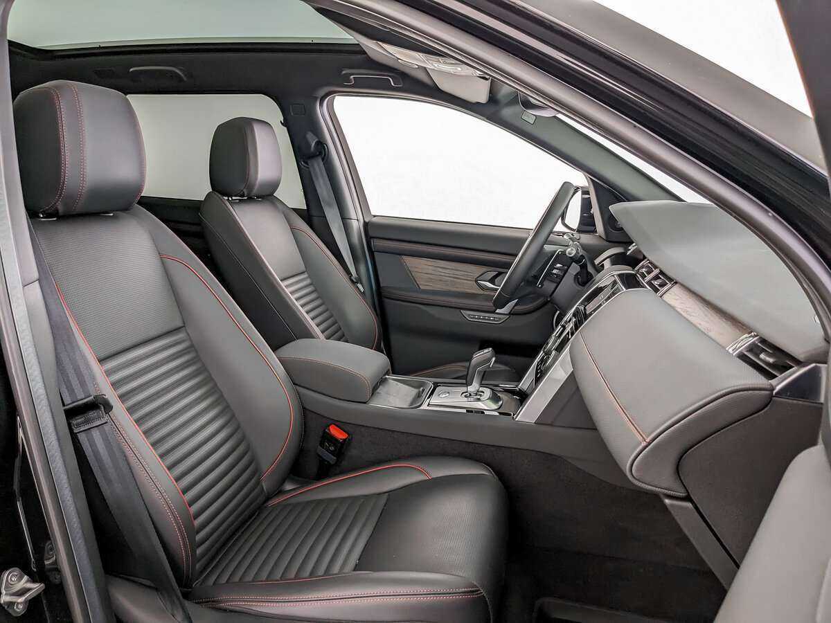 Land Rover Discovery Sport с пробегом — 2022 год. Фото: #19