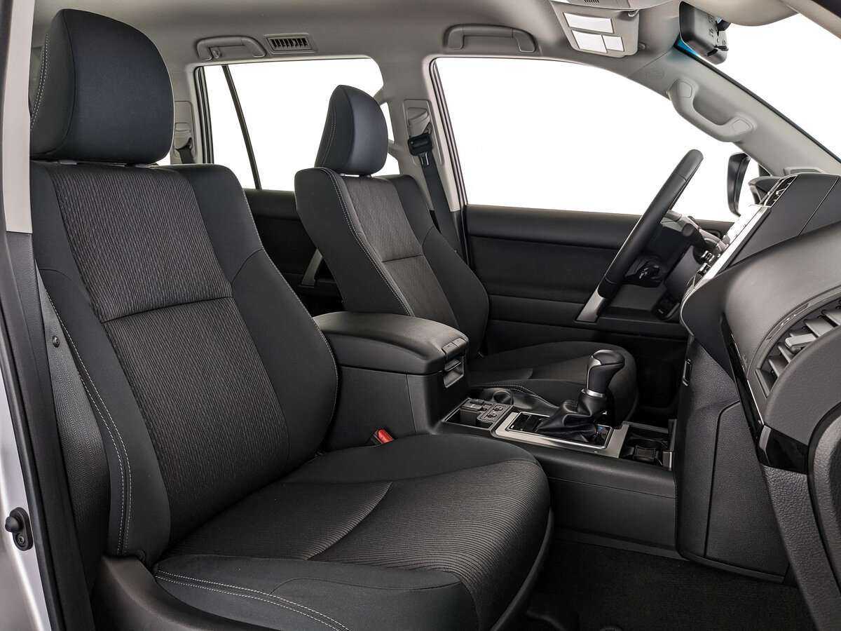 Toyota Land Cruiser Prado с пробегом — 2022 год. Фото: #18