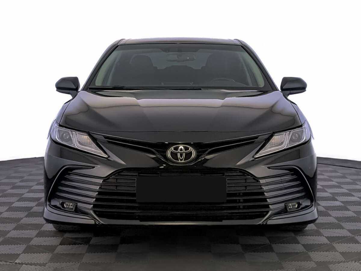 Toyota Camry с пробегом — 2022 год. Фото: #1