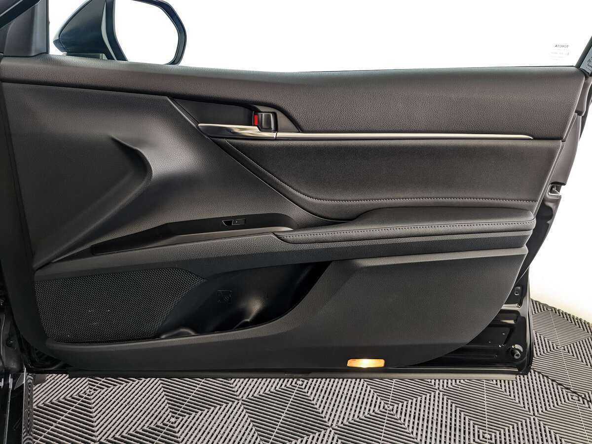 Toyota Camry с пробегом — 2022 год. Фото: #20