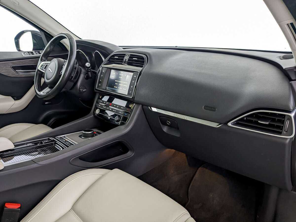 Jaguar F-Pace с пробегом — 2017 год. Фото: #10