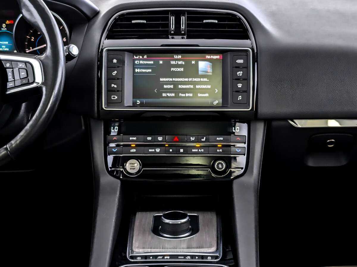 Jaguar F-Pace с пробегом — 2017 год. Фото: #14