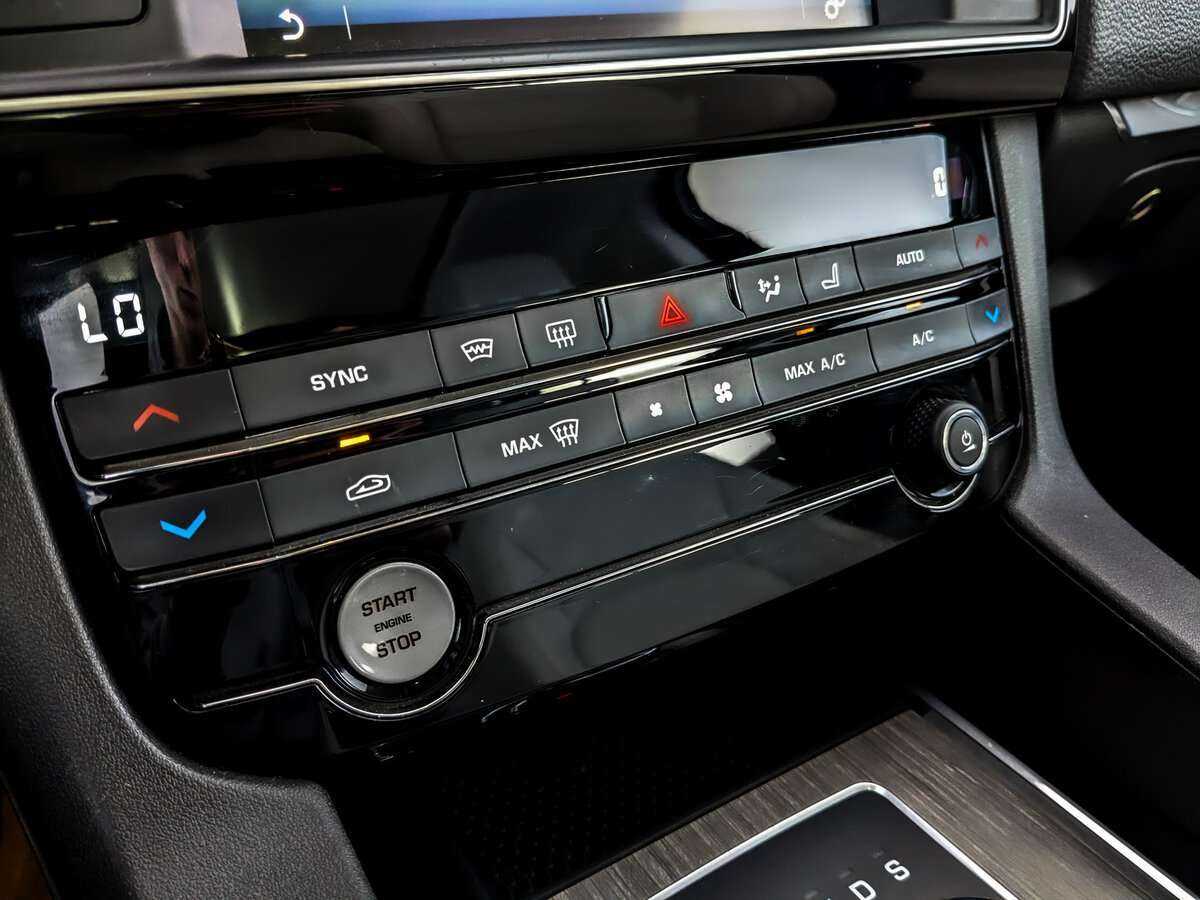 Jaguar F-Pace с пробегом — 2017 год. Фото: #25