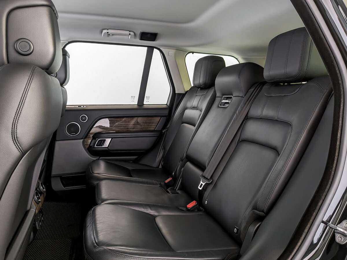 Land Rover Range Rover с пробегом — 2018 год. Фото: #9
