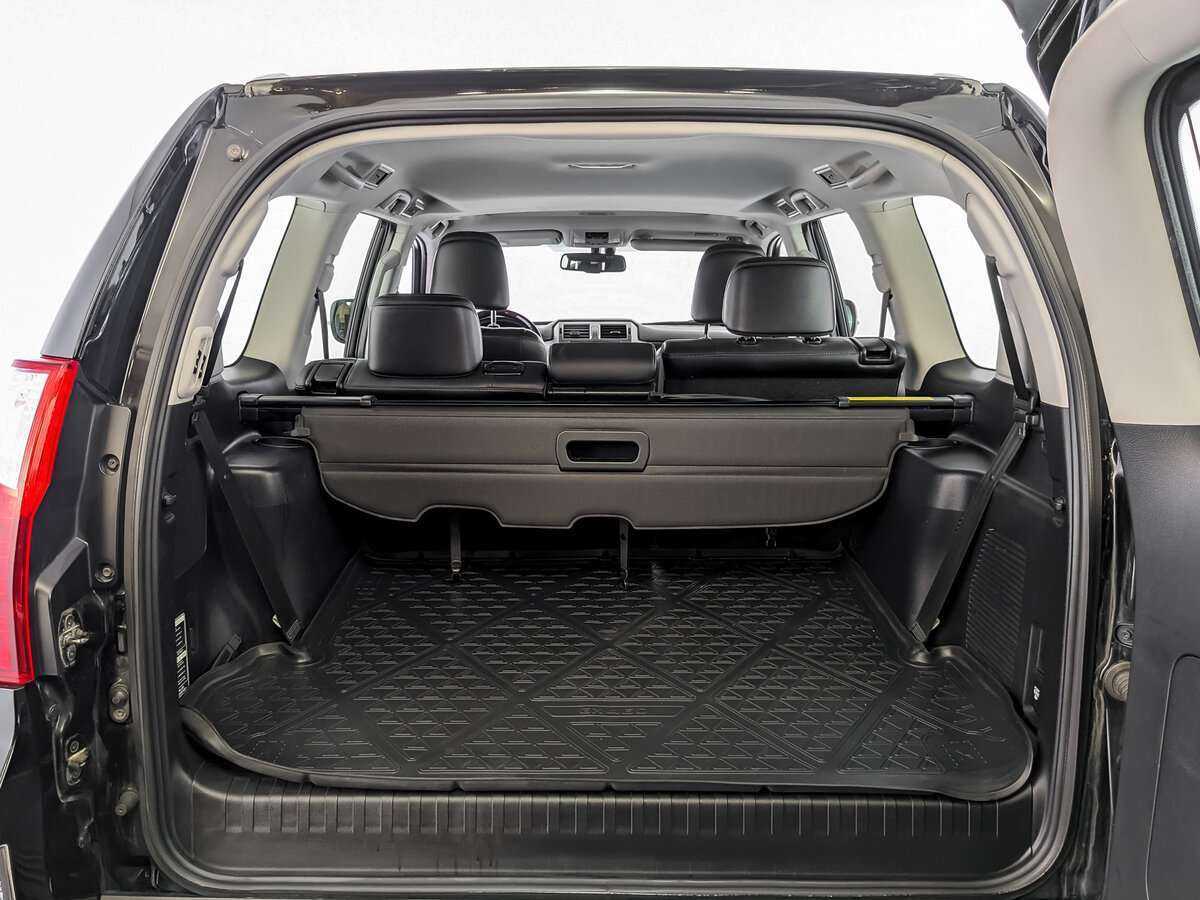 Lexus GX с пробегом — 2012 год. Фото: #9