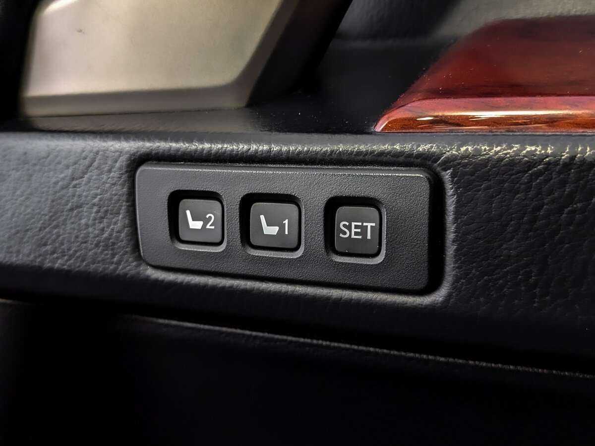 Lexus GX с пробегом — 2012 год. Фото: #26